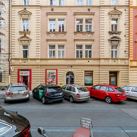 Διαμέρισμα Blueground Vinohrady Cafes Nr Riegrovy Sady Prg-111